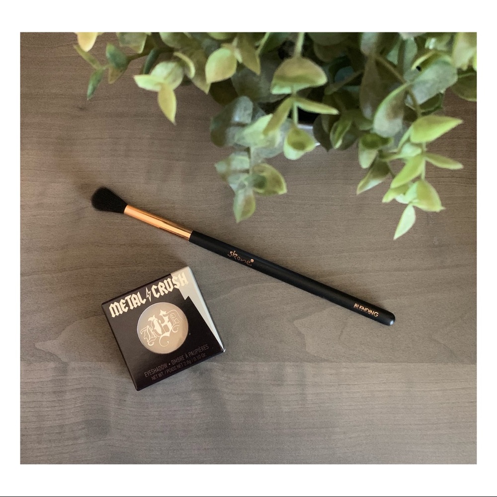 Kay Von D Thunderstruck Eyeshadow